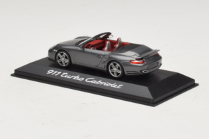 Porsche 911 997 Turbo Cabriolet Grey Metallic Minichamps 1:43 WAP02015218 Metal — billede 3 af 4