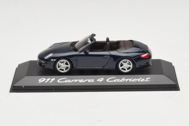 Porsche 911 997 Carrera 4 Cabriolet Mørkeblå Minichamps 1:43 Porsche 911 997 Carrera 4 Cabriolet Mørkeblå Minichamps 1:43 WAP02015216-P1 Metal