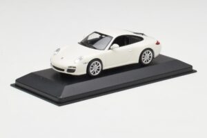 Porsche 911 997 Carrera 4S Carrara Hvid Minichamps 1:43 403066431 Metal — billede 2 af 4