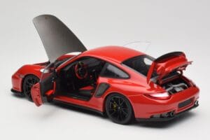 Porsche 911 997 GT2 RS Rød Med Sorte Fælge Minichamps 1:18 100069407 Metal — billede 5 af 8