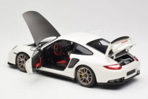 Porsche 911 997 GT2 RS Hvid Minichamps 1:18 100069400 Metal — billede 5 af 8