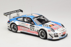 Porsche 911 997 GT3 R #123 Muhlner Motorsport E. Fumal / E. Thiry 24 Hours of Spa 2011 Minichamps 1:18 151118923 Metal — billede 4 af 6