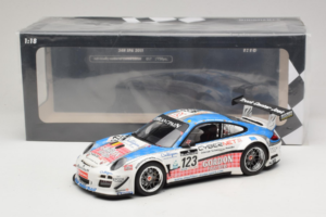 Porsche 911 997 GT3 R #123 Muhlner Motorsport E. Fumal / E. Thiry 24 Hours of Spa 2011 Minichamps 1:18 151118923 Metal — billede 6 af 6