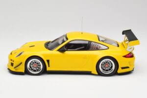 Porsche 911 997 GT3 R Street Racing Gul Minichamps 1:18 151108902 Metal — billede 3 af 6
