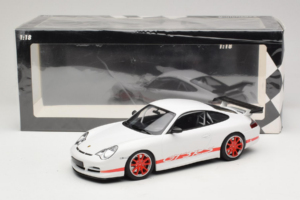 Porsche 911 996 GT3 RS Hvid Rød Stribe Minichamps 1:18 155062020 Metal — billede 6 af 6