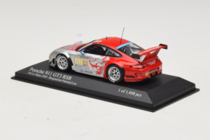 Porsche 911 997 GT3 RSR #80 J. Bergmeister / S. Neiman / D. Law 24 Hours of Le Mans 2009 Minichamps 1:43 400096980 Metal — billede 3 af 4