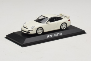 Porsche 911 997 GT3 Hvid Minichamps 1:43 WAP02012016 Metal — billede 2 af 5