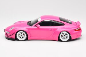 Porsche 911 997 RWB Lyserød IXO 1:18 18CMC167 Metal — billede 3 af 5