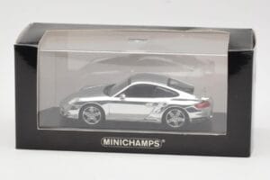 Porsche 911 997 Turbo Chrome Silver Minichamps 1:43 WAP02060816-R Metal — billede 5 af 5