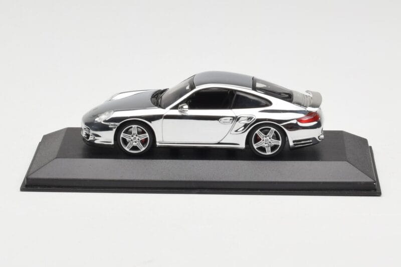 Porsche 911 997 Turbo Chrome Silver Minichamps 1:43 WAP02060816-R Metal