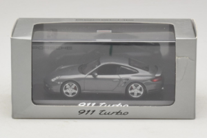 Porsche 911 997 Turbo Grey Metallic Minichamps 1:43 WAP02013016 Metal — billede 5 af 5