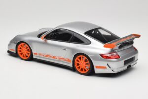 Porsche 911 997.1 GT3 RS Sølv med Orange Fælge Minichamps 1:18 155062120 Metal — billede 5 af 6