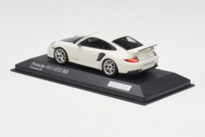 Porsche 911 997.2 GT2 RS Hvid med Sølvfælge Minichamps 1:43 400069405 Metal — billede 3 af 4
