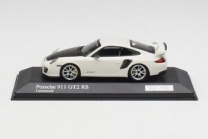 Porsche 911 997.2 GT2 RS Hvid med Sølvfælge Minichamps 1:43 400069405 Metal