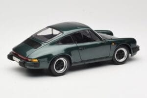 Porsche 911 Carrera Green Metallic Minichamps 1:18 100063022 Metal — billede 3 af 8
