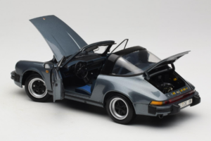 Porsche 911 SC Sølv Minichamps 1:18 100063060 Metal — billede 5 af 8