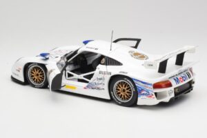 Porsche 911 GT1 #6 T. Boutsen / H-J. Stuck 1997 UT Models 1:18 39720 Metal — billede 5 af 8
