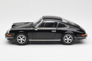 Porsche 911 S Sort Schuco 1:18 450047200 Metal — billede 4 af 8