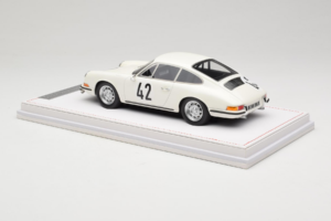 Porsche 911 S #42 R. Buchet / H. Linge Auguste Veuillet 24 Hours of Le Mans Class Winner 1967 IVY 1:18 REMC006 Resin — billede 5 af 6