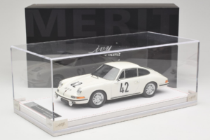 Porsche 911 S #42 R. Buchet / H. Linge Auguste Veuillet 24 Hours of Le Mans Class Winner 1967 IVY 1:18 REMC006 Resin — billede 6 af 6