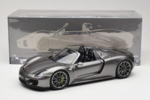Porsche 918 Spyder Liquid Metal Sølv Minichamps 1:18 110062430 Metal — billede 8 af 8