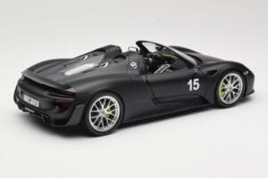 Porsche 918 Spyder Weissach Package Matt Black Minichamps 1:18 110062444 Metal — billede 3 af 8