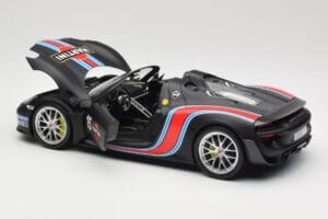 Porsche 918 Spyder Weissach Package Matt Black With Martini Stripes Minichamps 1:18 110062445 Metal — billede 5 af 8