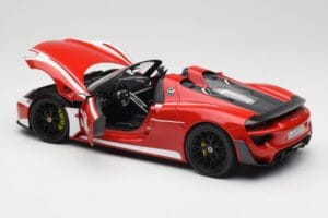 Porsche 918 Spyder Weissach Package Rød & Hvide Striber Minichamps 1:18 110062442 Metal — billede 6 af 9