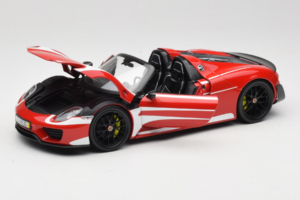 Porsche 918 Spyder Weissach Package Røde Hvide Striber Minichamps 1:18 110062442-O1 Metal — billede 2 af 8