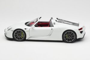 Porsche 918 Spyder Hvid Minichamps 1:18 110062436 Metal — billede 4 af 8