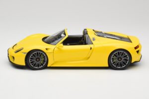 Porsche 918 Spyder Gul Minichamps 1:18 110062434 Metal — billede 4 af 8