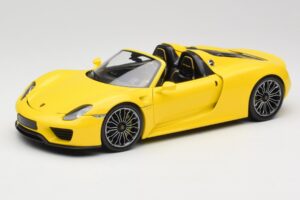Porsche 918 Spyder Gul Minichamps 1:18 110062434 Metal