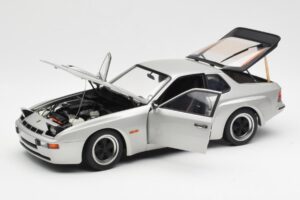 Porsche 924 Carrera GT Diamond Sølv AUTOart 1:18 78002 Metal — billede 2 af 8