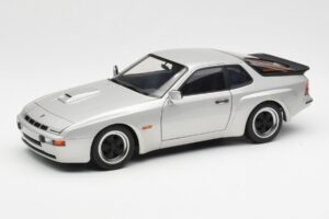 Porsche 924 Carrera GT Diamond Sølv AUTOart 1:18 78002 Metal