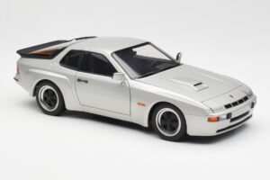 Porsche 924 Carrera GT Diamond Sølv AUTOart 1:18 78002 Metal — billede 6 af 8