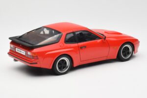 Porsche 924 Carrera GT Guards Rød AUTOart 1:18 78003 Metal — billede 3 af 8