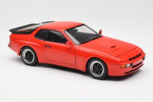 Porsche 924 Carrera GT Guards Rød AUTOart 1:18 78003 Metal — billede 6 af 8
