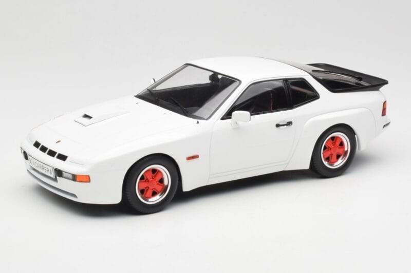 Porsche 924 Carrera GT Hvid & Røde Fælge MCG 1:18 MCG18303 Metal