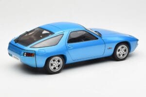 Porsche 928 Blå AUTOart 1:18 77901 Metal — billede 3 af 8
