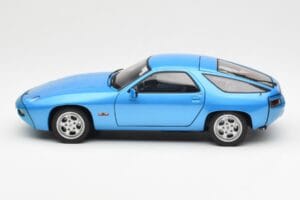 Porsche 928 Blå AUTOart 1:18 77901 Metal — billede 4 af 8