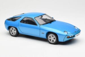 Porsche 928 Blå AUTOart 1:18 77901 Metal — billede 6 af 8