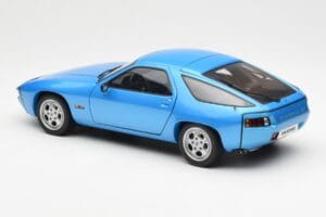 Porsche 928 Blå AUTOart 1:18 77901 Metal — billede 7 af 8