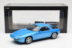 Porsche 928 Blå AUTOart 1:18 77901 Metal — billede 8 af 8