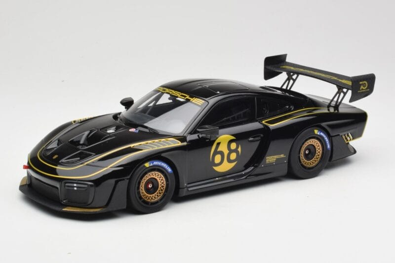Porsche 935/19 Sort med Gyldne Striber Minichamps 1:18 155067568 Metal