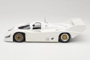 Porsche 956K Plain Body 1982 Minichamps 1:18 155826600 Metal — billede 3 af 6