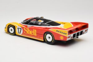 Porsche 962C Group C #17 D. Bell / H-J. Stuck / K. Ludwig 24 Hours of Le Mans 1988 Universal Hobbies 1:18 4704 Metal — billede 7 af 8