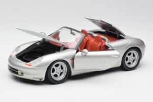 Porsche Boxster 986 Sølv Maisto 1:18 37800-M3 Metal — billede 2 af 8