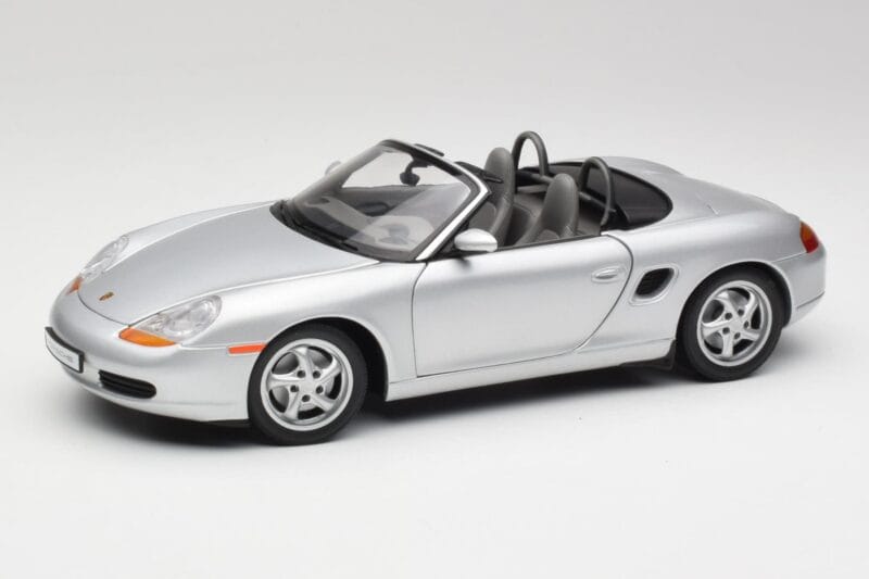 Porsche Boxster 986 Cabriolet Arctic Sølv Metallic UT Models 1:18 27852 Metal
