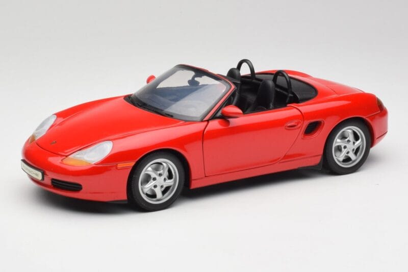 Porsche Boxster S 986 Guards Rød UT Models 1:18 27861-M1 Metal