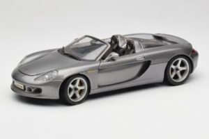 Porsche Carrera GT Grå Metallic Maisto 1:18 36622-R1 Metal
